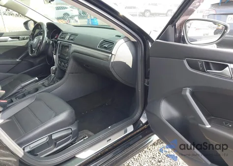 2016 Volkswagen Passat 1.8T R-Line/1.8T S из США, поврежденный, VIN 1VWAT7A38GC067643